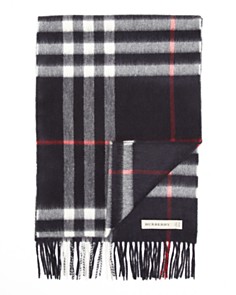 burberry giant checkered cashmere scarf 395USD
