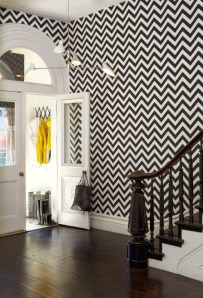 DRAMATIC ENTRY_CHEVERON PATTERN WALL_INTERIOR DESIGN BLOG