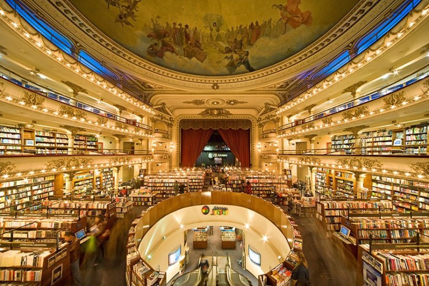 item13.rendition.slideshowHorizontal.most-beautiful-bookstores-around-the-world-14