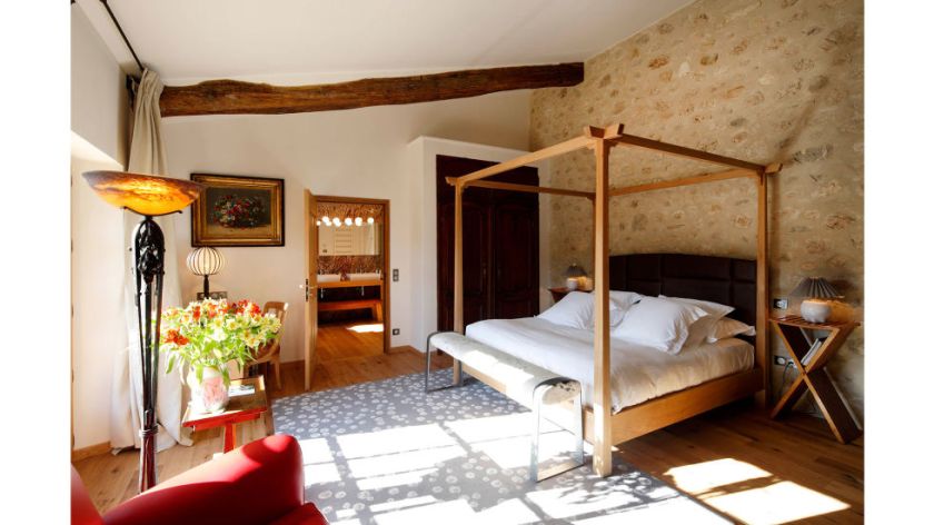 54bc116cd6a24_-_ymoons-la-bastide-de-mousiters-provence-france-mr-mrs-smith