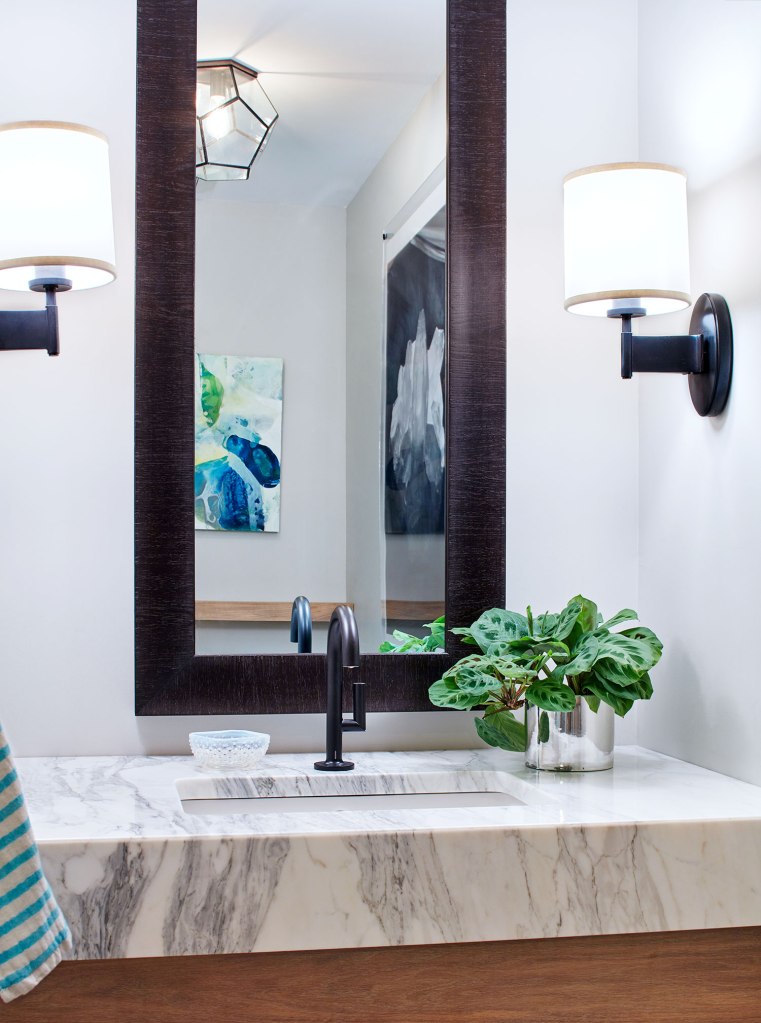 03-30-16-Office-Tour-Kristina-Crestin-12