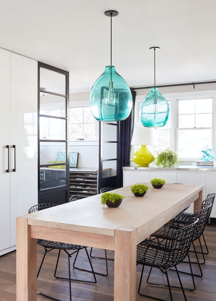 03-30-16-Office-Tour-Kristina-Crestin-2