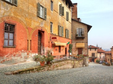 small-towns-italy-Saluzzo-cr-getty