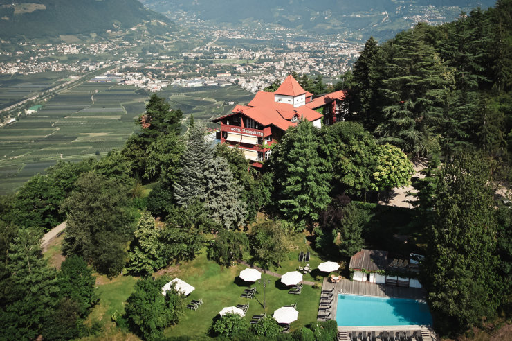 Castel-Fragsburg_Start_Slider-7-740x492