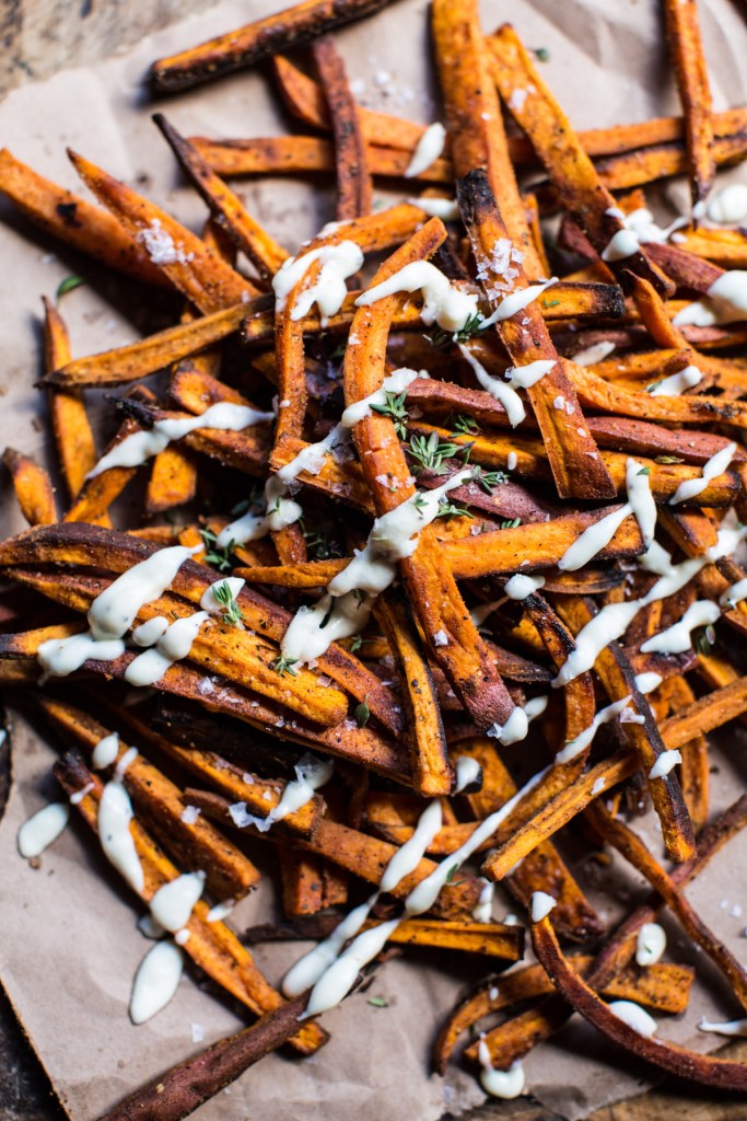 skinny-cajun-sweet-potato-fries-with-garlic-cheese-sauce-1