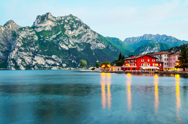 1688261-1479364562-640x0c