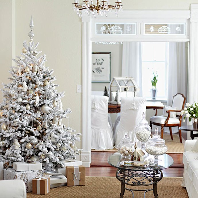 modern-christmas-decorated-living-rooms-white-19