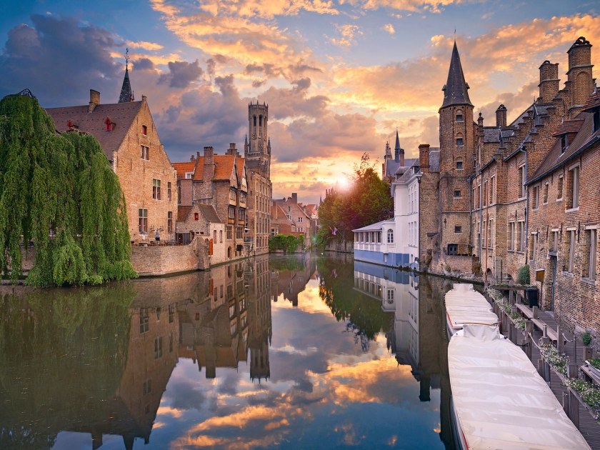 artistic-cities-bruges-gettyimages-477727324